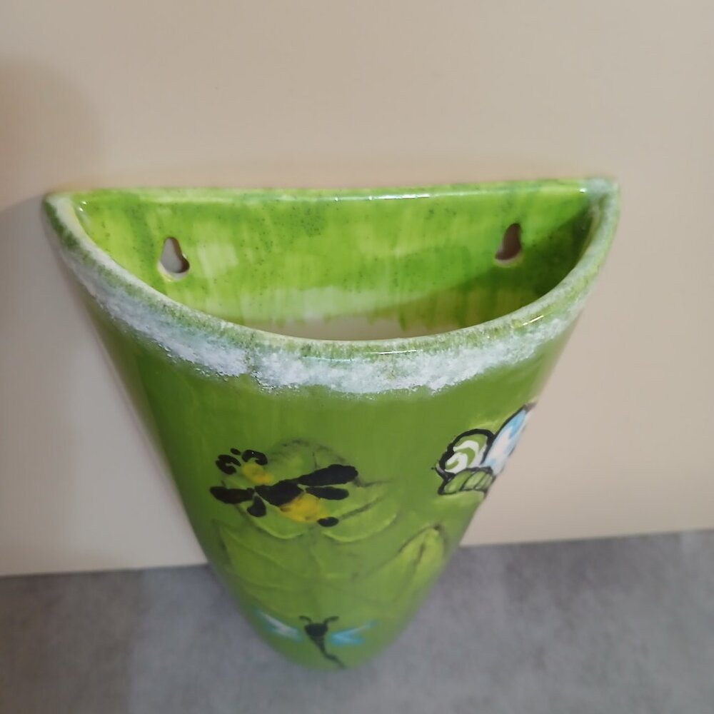 Green Wall Pocket with Dragonfly, Butterfly & Bumble Bee Design - Picture 4 of 5
